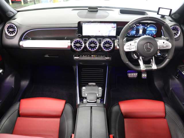 Mercedes-Benz GLB 4