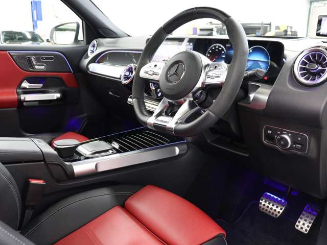Mercedes-Benz GLB 6
