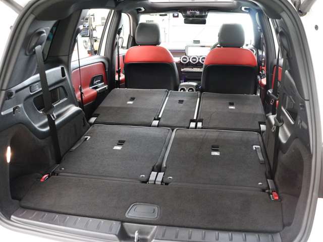 Mercedes-Benz GLB 8