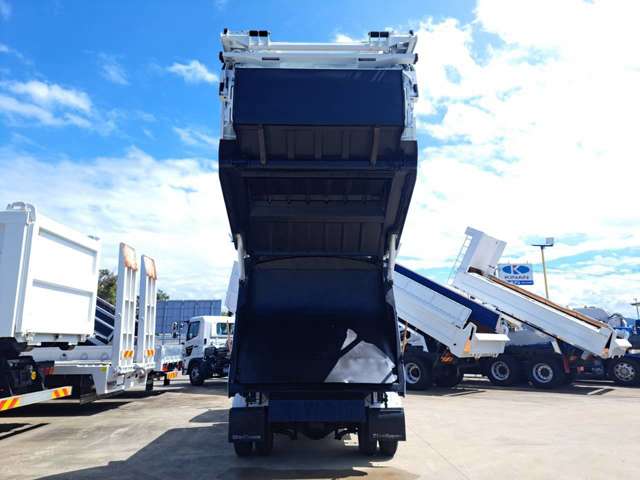Hino Ranger 12