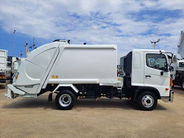 Hino Ranger 4