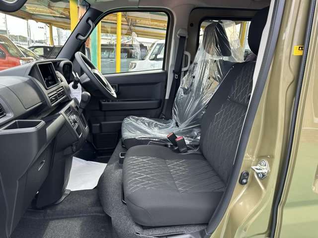 Daihatsu Atrai 6