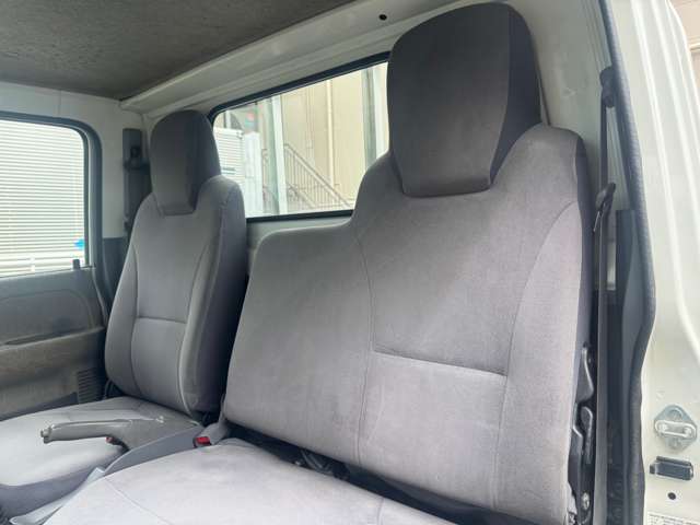 Isuzu Elf 10