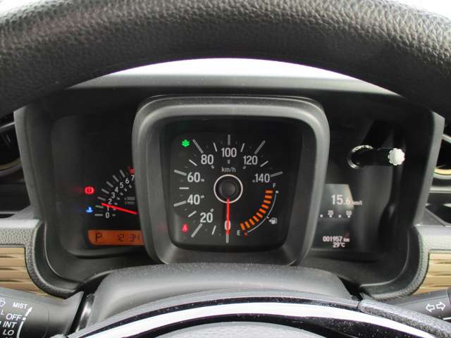 Honda N-VAN 12