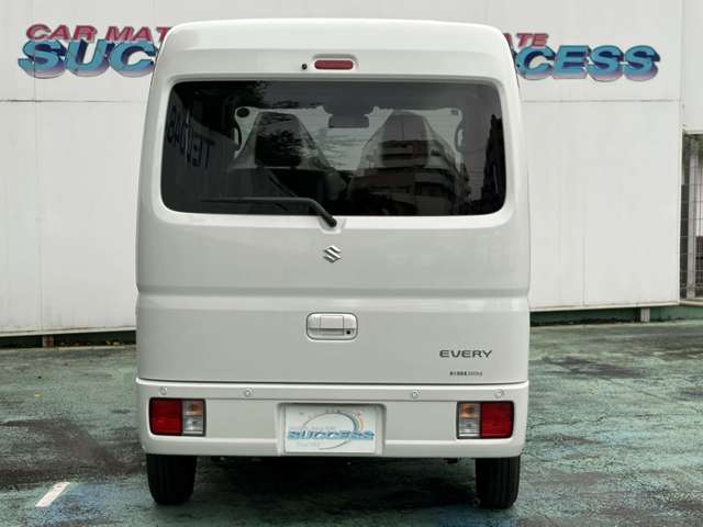 Suzuki Every 12