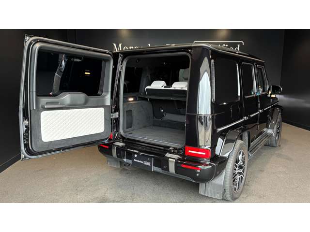 Mercedes-Benz G-Class 11