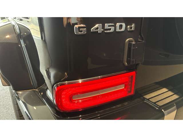 Mercedes-Benz G-Class 10
