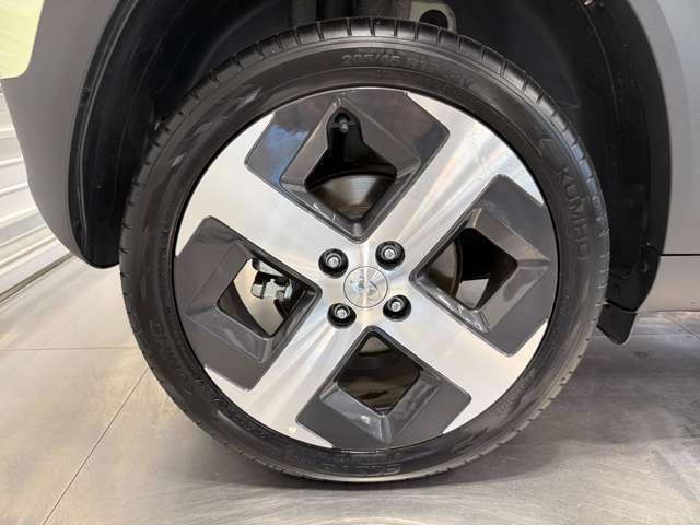 Hyundai インスター 11