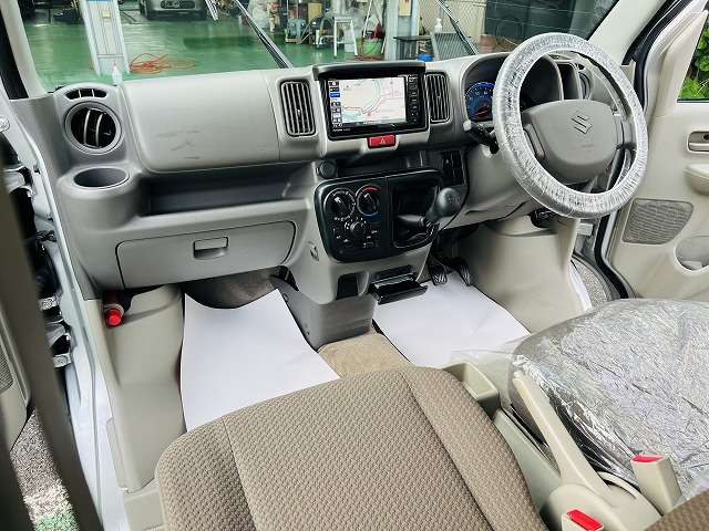 Suzuki Every 12