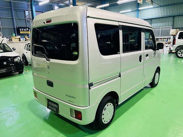 Suzuki Every 6