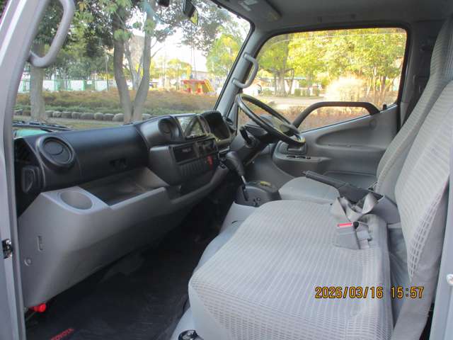 Toyota Toyoace 4