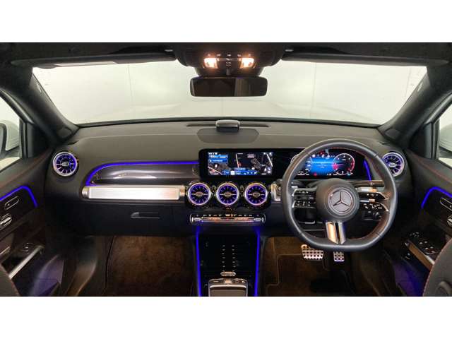Mercedes-Benz GLB 7