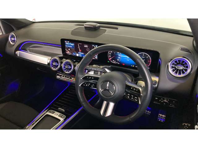 Mercedes-Benz GLB 8