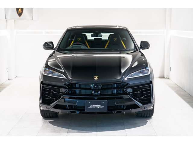 Lamborghini ウルス 4
