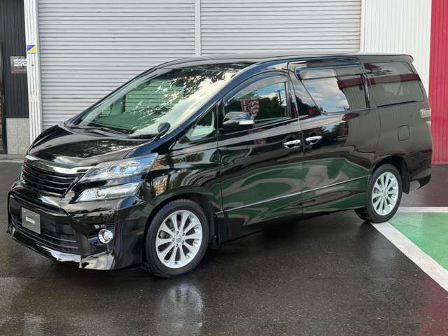Toyota Vellfire 12