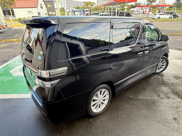 Toyota Vellfire 6