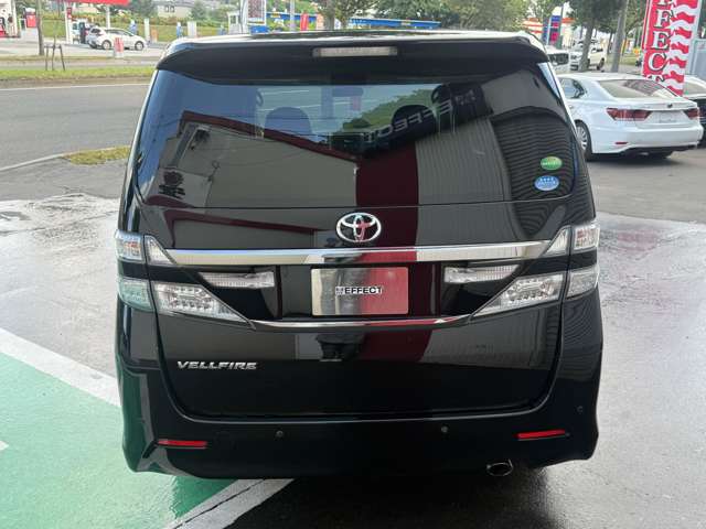 Toyota Vellfire 8