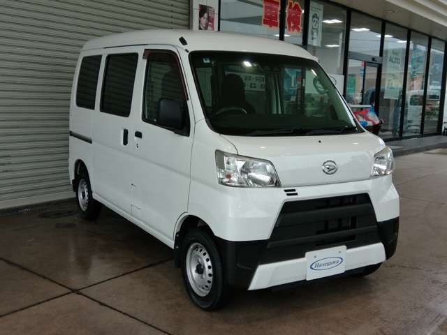 Daihatsu Hijet Cargo 4