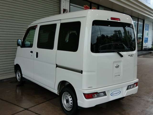 Daihatsu Hijet Cargo 9