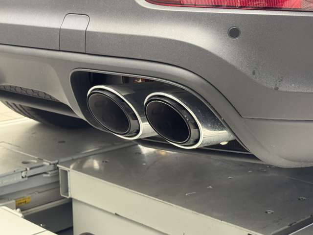 Porsche Cayenne Coupe 11