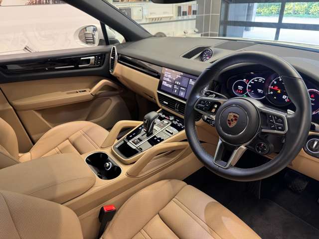 Porsche Cayenne Coupe 12