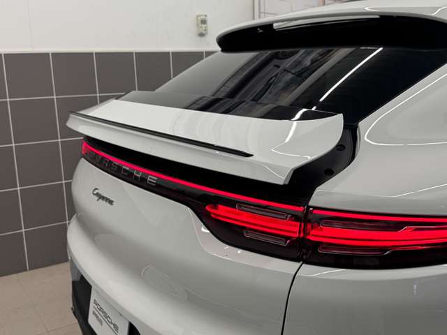 Porsche Cayenne Coupe 10