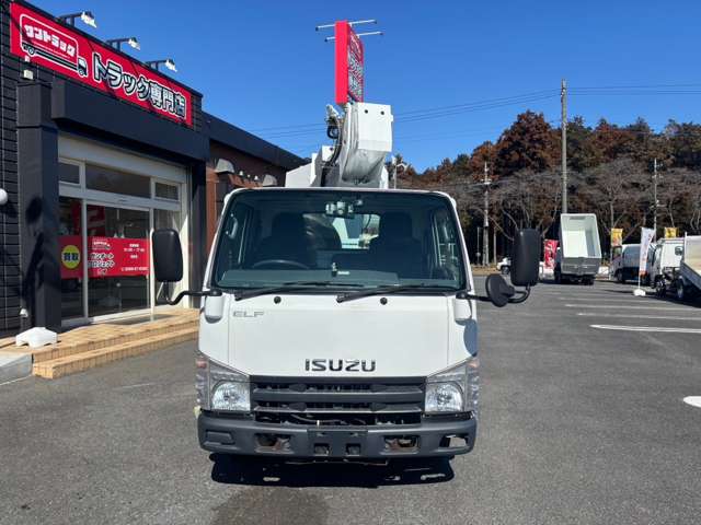 Isuzu Elf 2