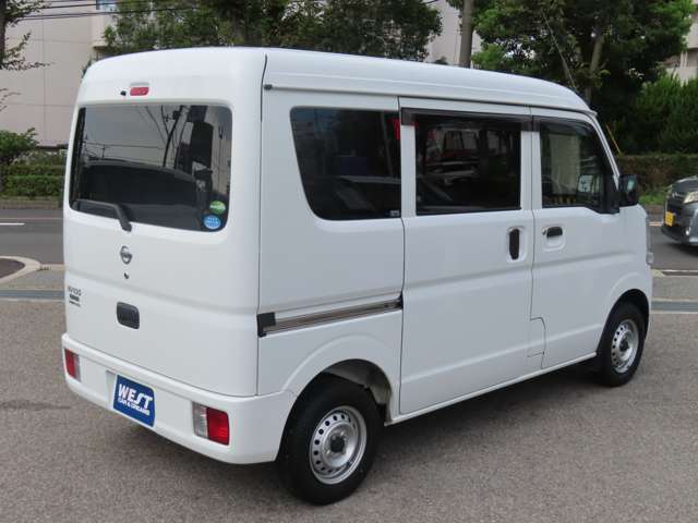Nissan NV100 Clipper 11