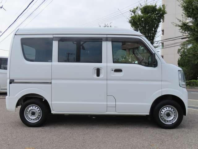 Nissan NV100 Clipper 7