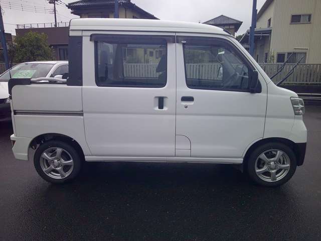 Daihatsu Hijet Deck Van 4