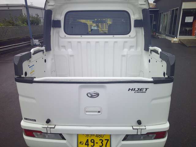 Daihatsu Hijet Deck Van 5