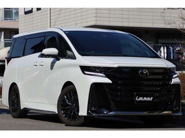 Toyota Vellfire 5