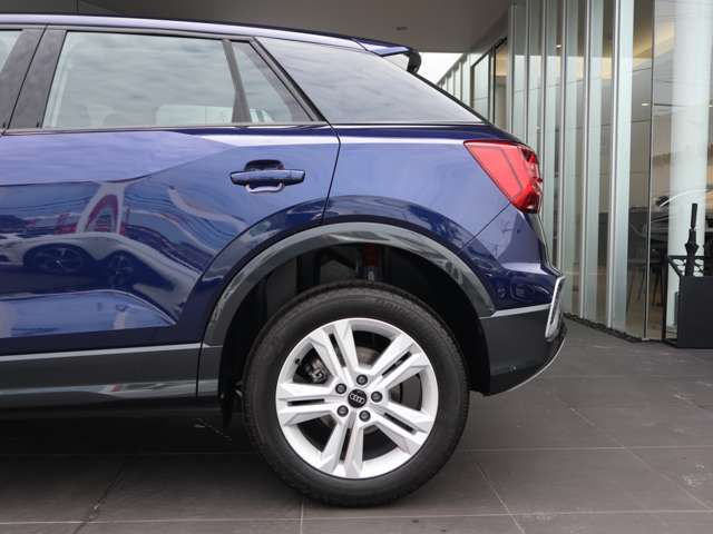 Audi Q2 11