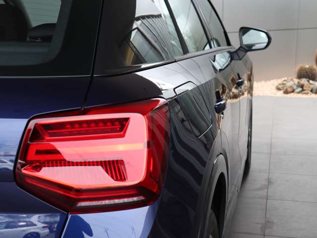 Audi Q2 8