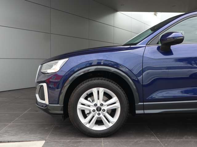Audi Q2 10