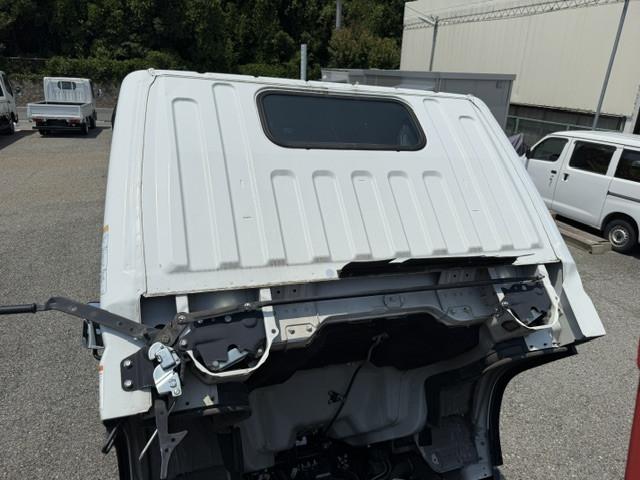 Mitsubishi Fuso Canter 12