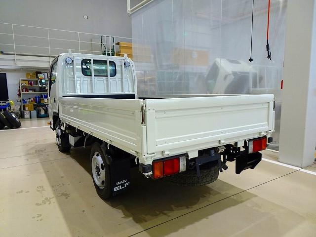 Isuzu Elf 4