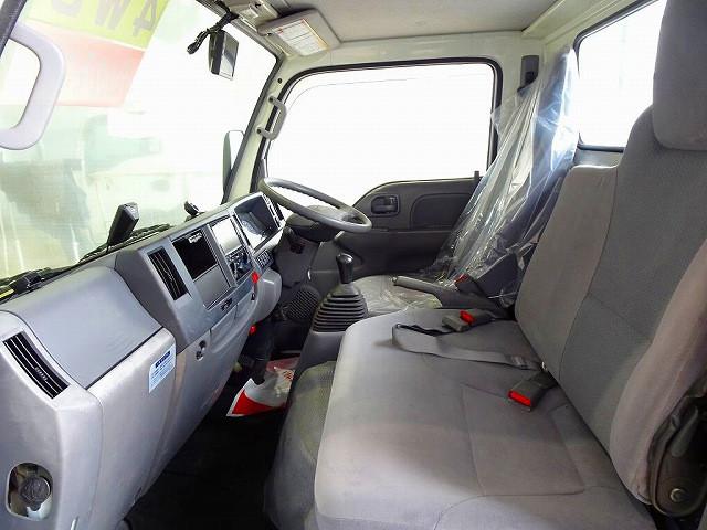 Isuzu Elf 8