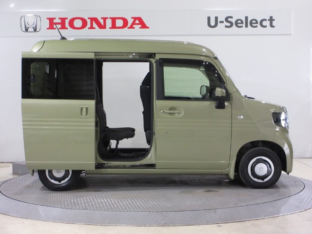 Honda N-VAN 8