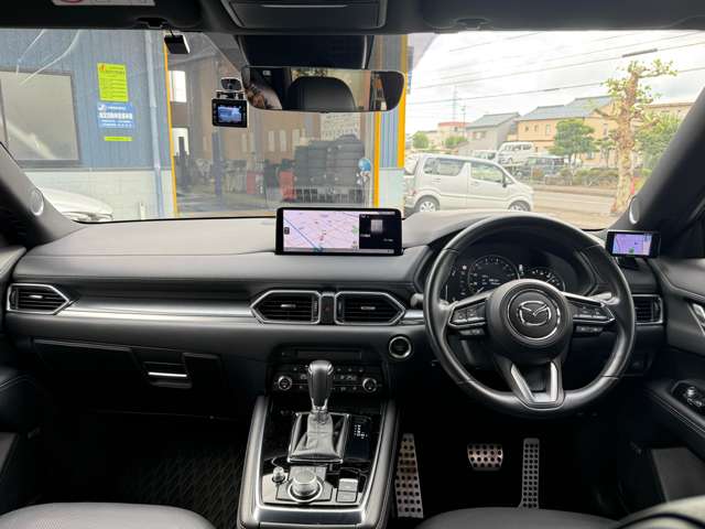 Mazda CX-8 12