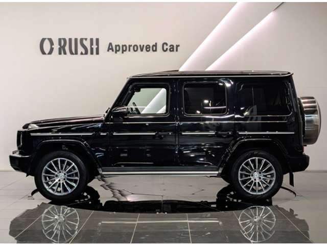 Mercedes-Benz G-Class 8