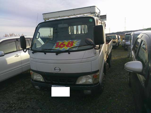 Hino Dutro 3