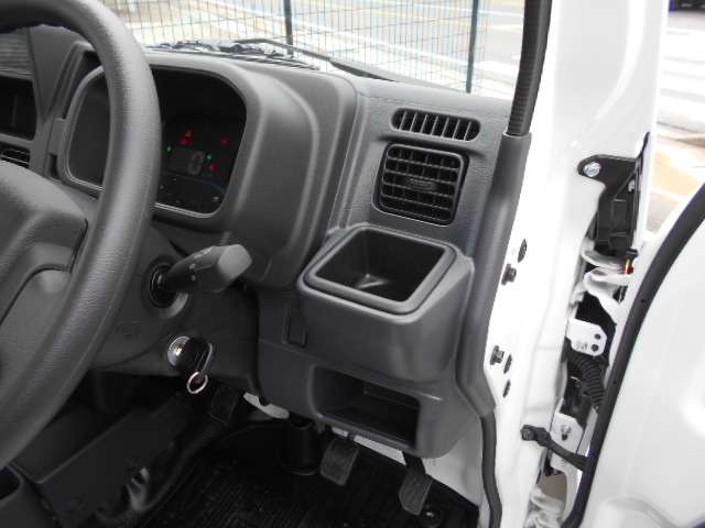 Mazda Scrum Truck 9
