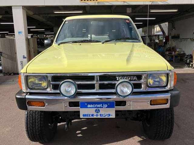 Toyota Hilux Surf 2