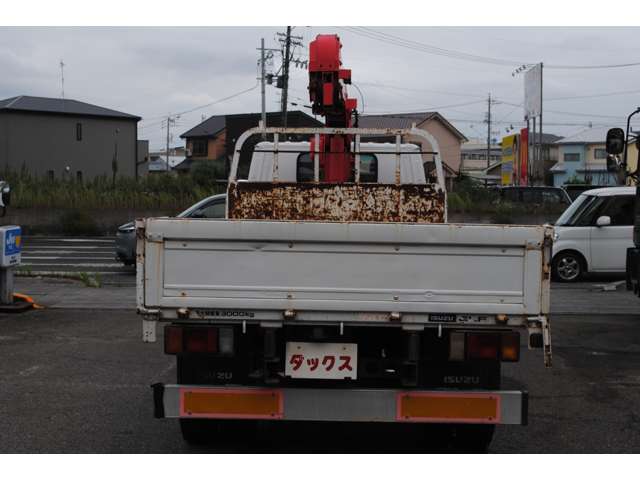 Isuzu Elf 9