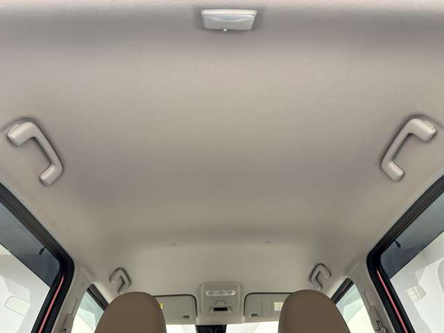 Mitsubishi eK X 12