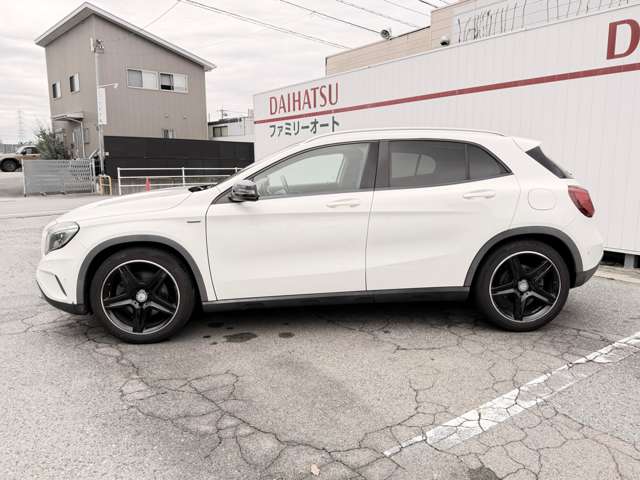 Mercedes-Benz GLA-Class 5