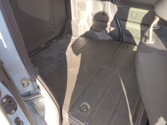 Daihatsu ハイゼットキャディー 9