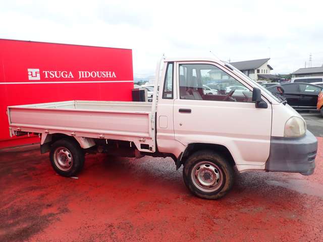 Toyota Town Ace Truck 4
