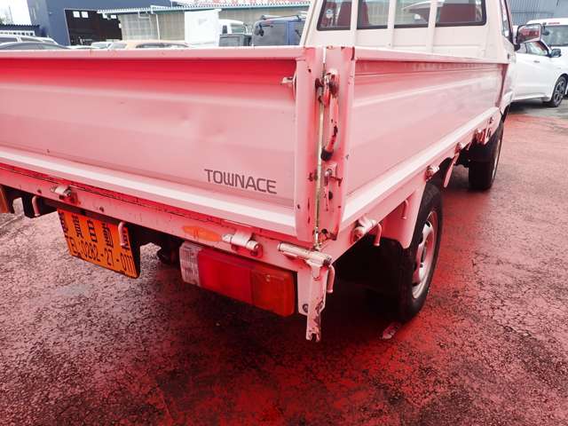 Toyota Town Ace Truck 5